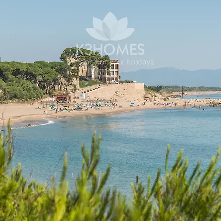 Villa House With Large Garden And Private Pool *